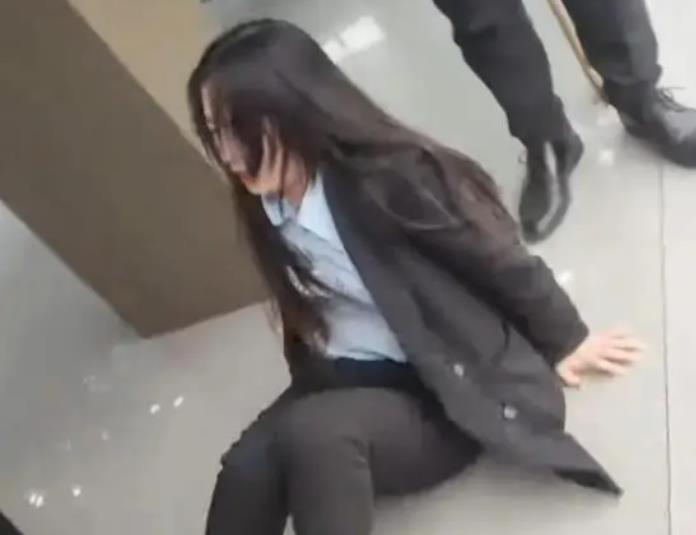 佛山律师：男子买到事故车去4S店维权疑遭碰瓷