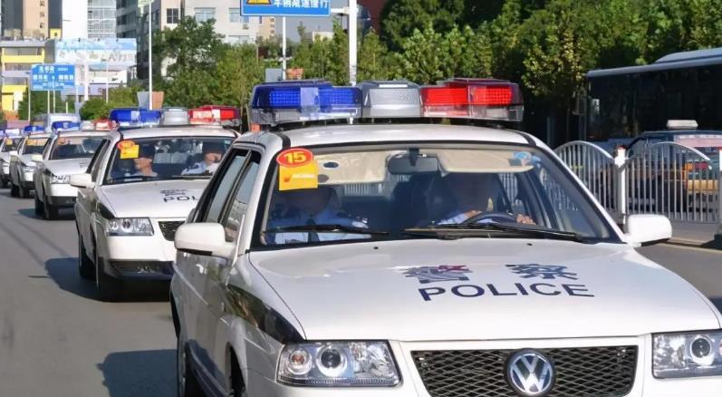 佛山律师：帽子叔叔讯问有彩排？